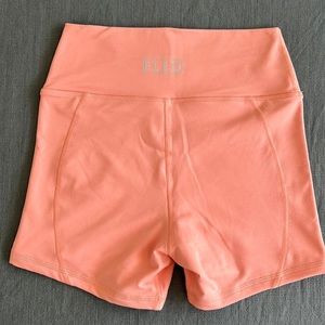 Fleo High Rise Contour